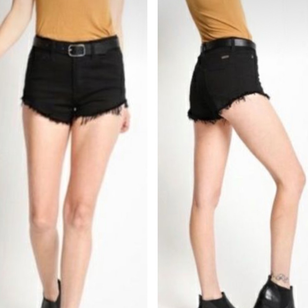 Kancan black high rise cut off raw hem stretch shorts size 13